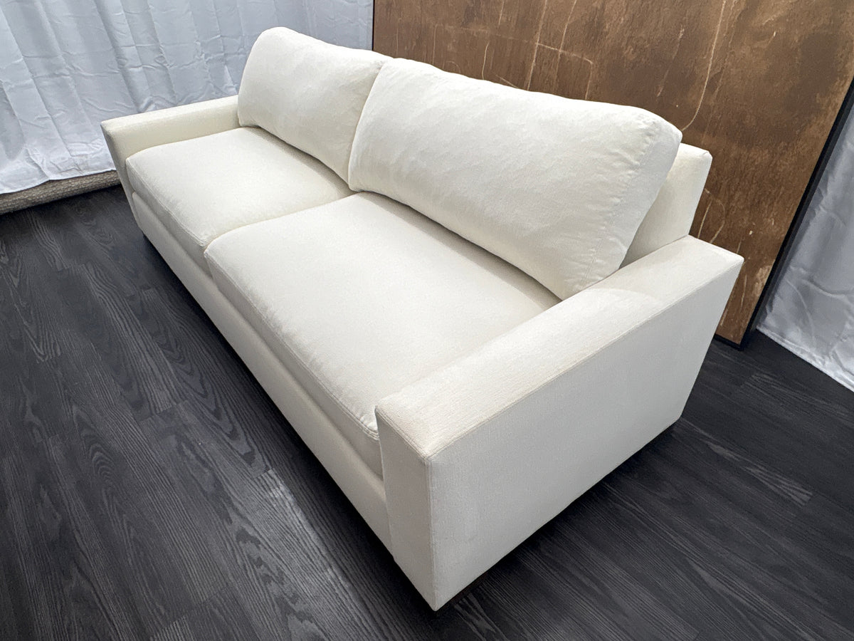 RH Restoration Hardware Maxwell 2-Cushion Sofa
8' | Classic 40" Depth | Down-Feather Fill | Performance Linen Weave | Natural