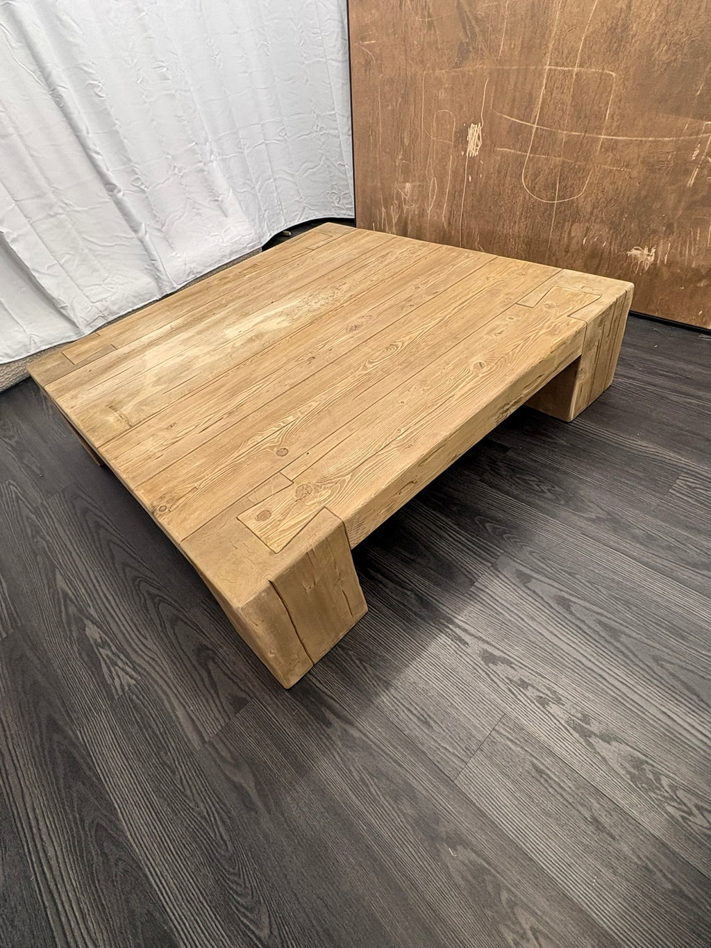 RH Restoration Hardware Reclaimed English Beam Coffee Table

Solid Reclaimed English Pine | Monumental 59" Scale | One-of-a-Kind Character