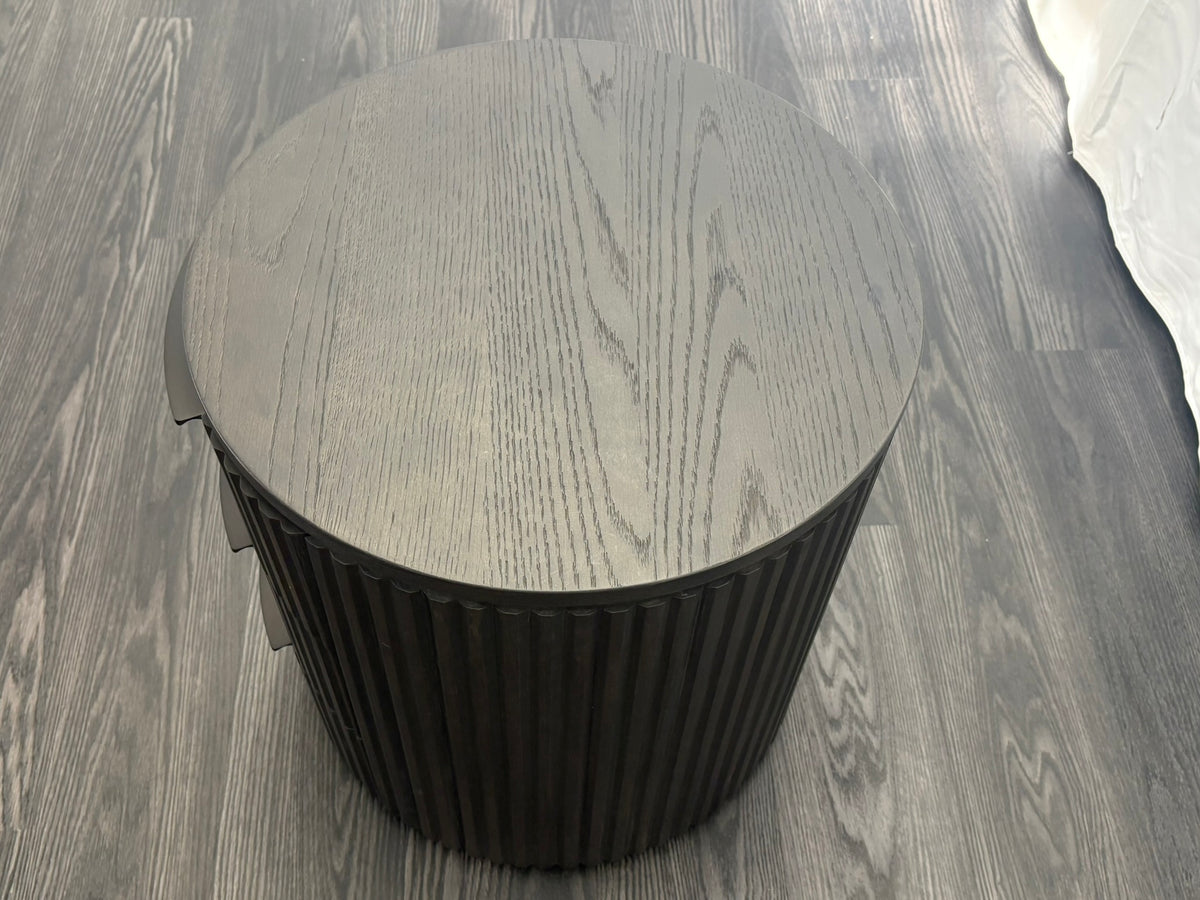 RH Byron Closed Bedside Table – 20"
