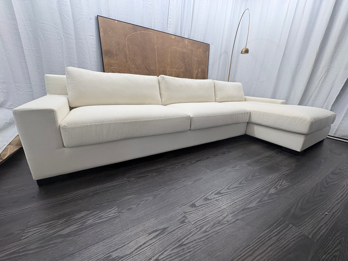 RH Modena Track Arm Right-Arm Chaise Sectional – Performance Linen Weave in Natural
