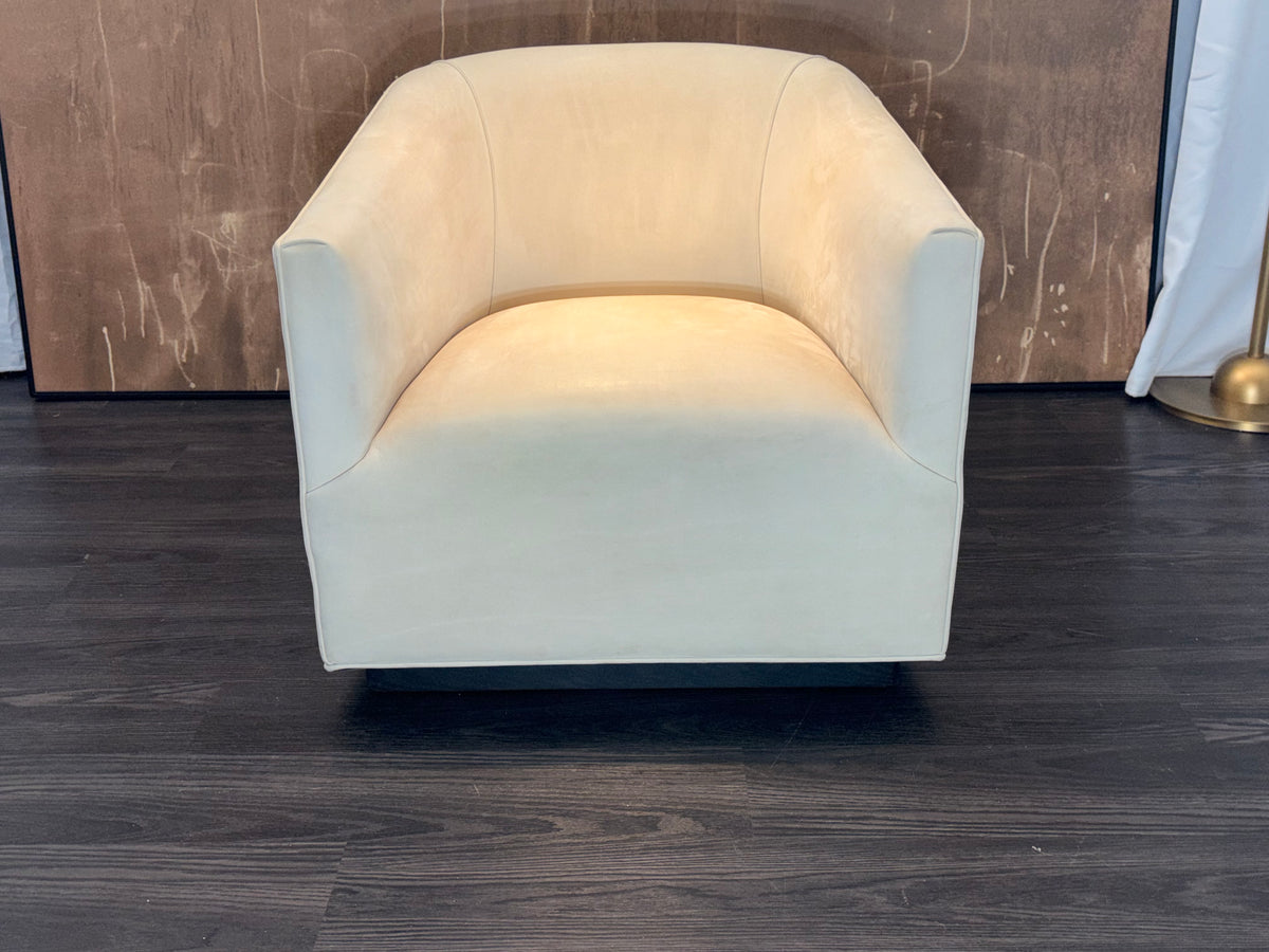 RH 1950s Italian Shelter Arm Leather Chair | Classic Depth | Italian Veneto | Ivory