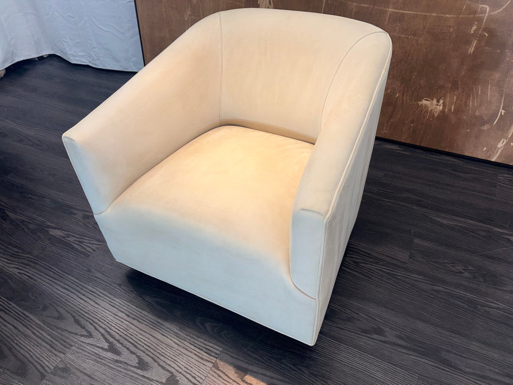 RH 1950s Italian Shelter Arm Leather Chair | Classic Depth | Italian Veneto | Ivory