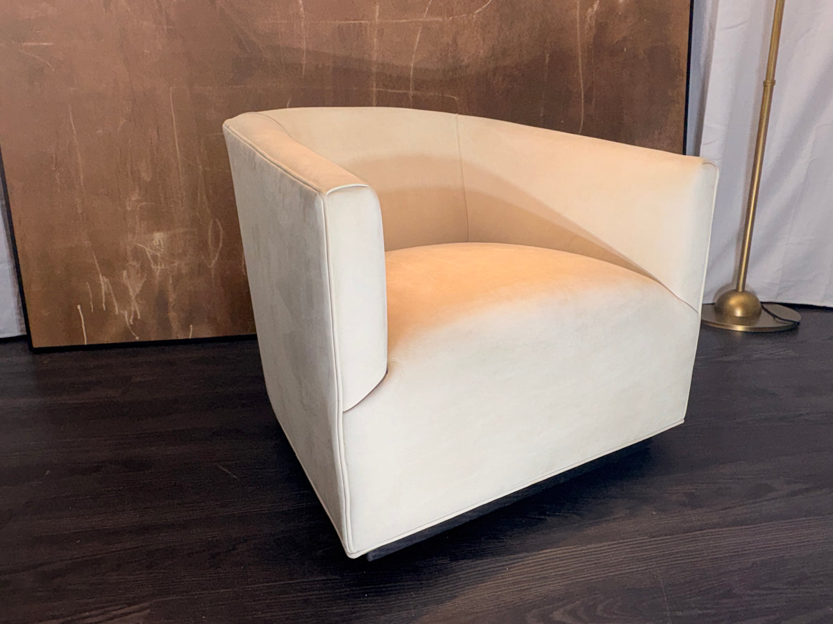 RH 1950s Italian Shelter Arm Leather Chair | Classic Depth | Italian Veneto | Ivory