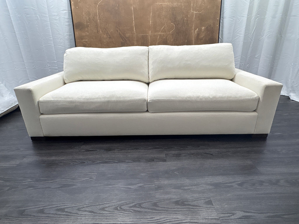 RH Restoration Hardware Maxwell 2-Cushion Sofa
8' | Classic 40" Depth | Down-Feather Fill | Performance Linen Weave | Natural