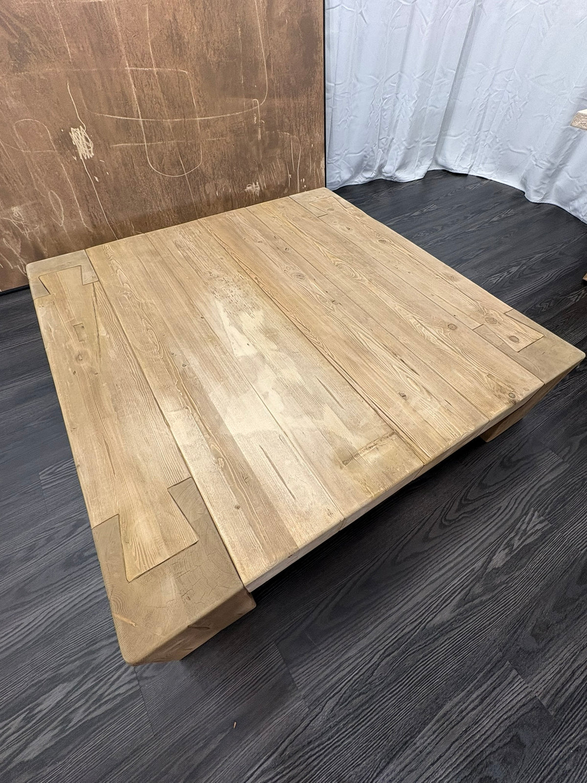 RH Restoration Hardware Reclaimed English Beam Coffee Table

Solid Reclaimed English Pine | Monumental 59" Scale | One-of-a-Kind Character