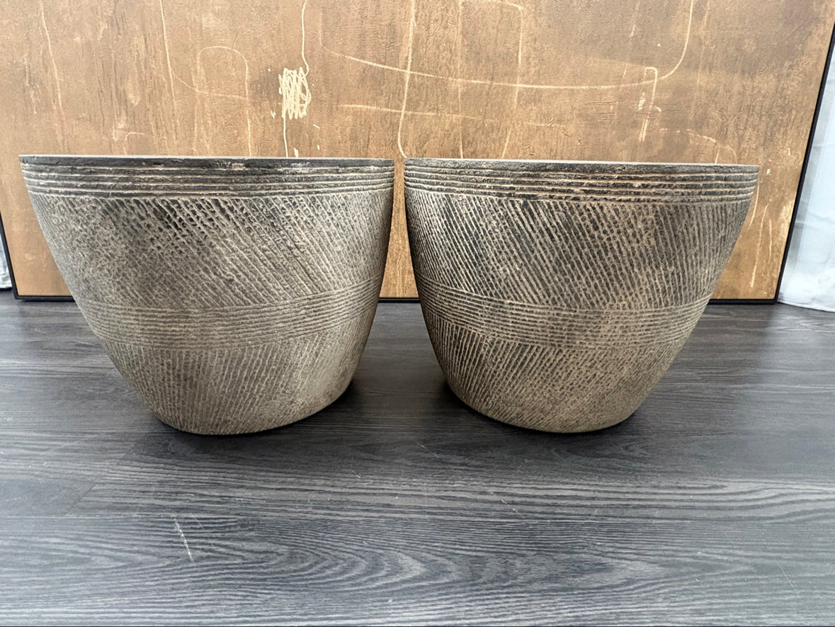 RH Vetro Round Side Table – 21" Diam. × 16"H | Dark Grey | Set of 2 | Pre-Owned