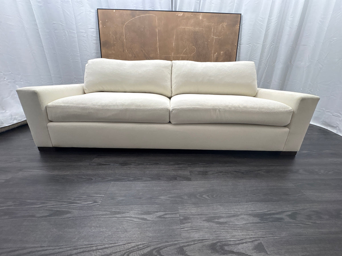 RH Restoration Hardware Maxwell 2-Cushion Sofa
8' | Classic 40" Depth | Down-Feather Fill | Performance Linen Weave | Natural