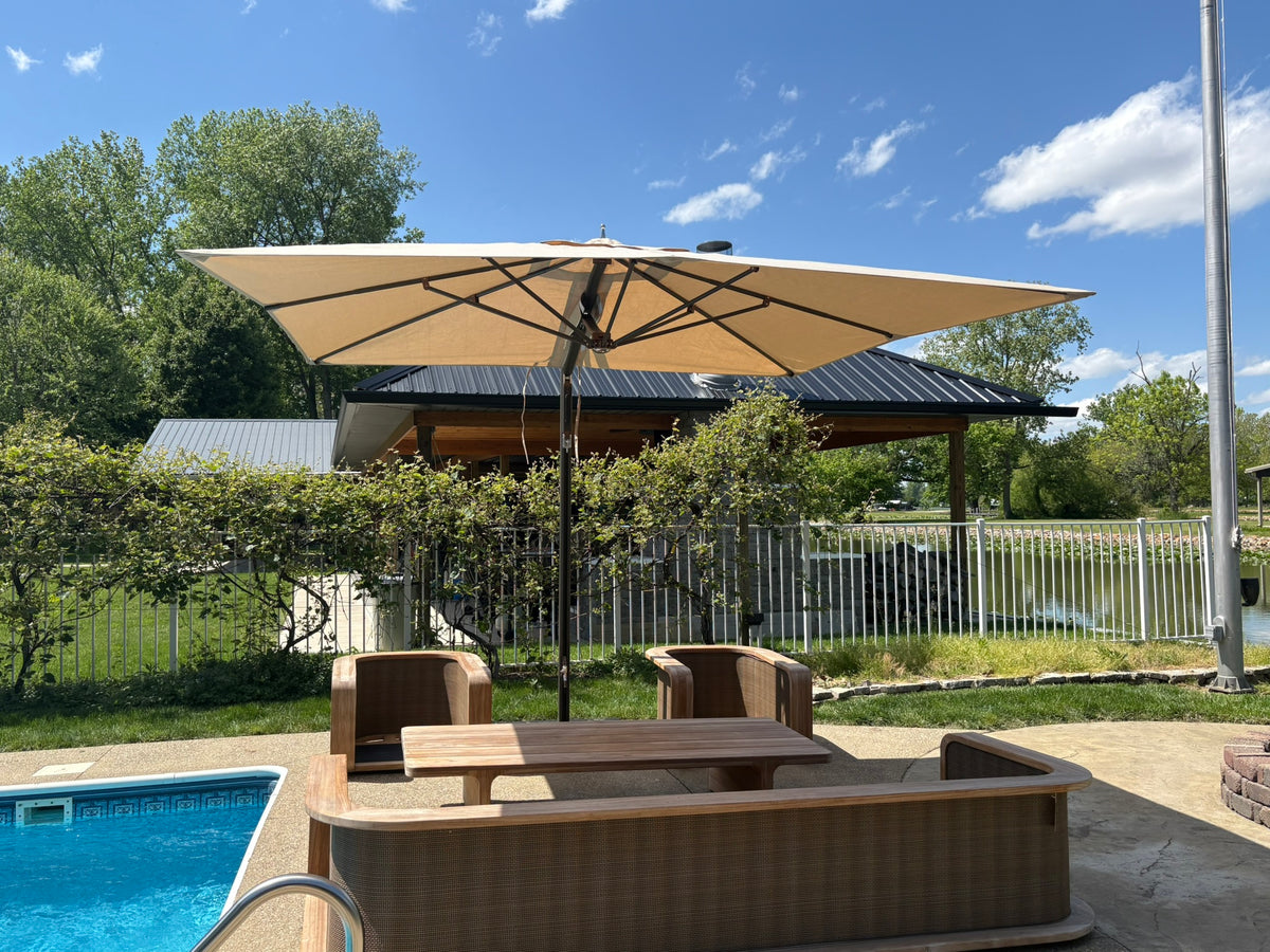 TUUCI® Ocean Master Cantilever Umbrella – 10' Square
Bronze | Marine-Grade Canvas | 600 LB Freestanding Base