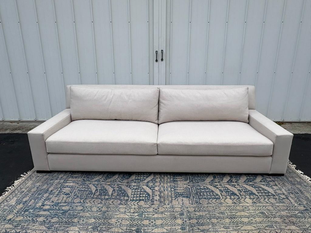 RH Restoration Hardware Parisian Track Arm 2-Cushion Sofa
9' | Luxe 44" Depth | Down-Feather Fill | Holland & Sherry Wool Twill | Dove