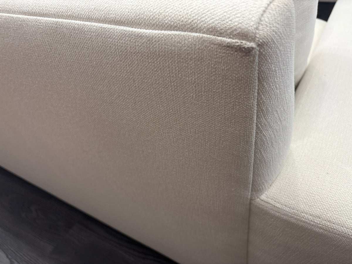 RH Restoration Hardware Maxwell 2-Cushion Sofa
8' | Classic 40" Depth | Down-Feather Fill | Performance Linen Weave | Natural