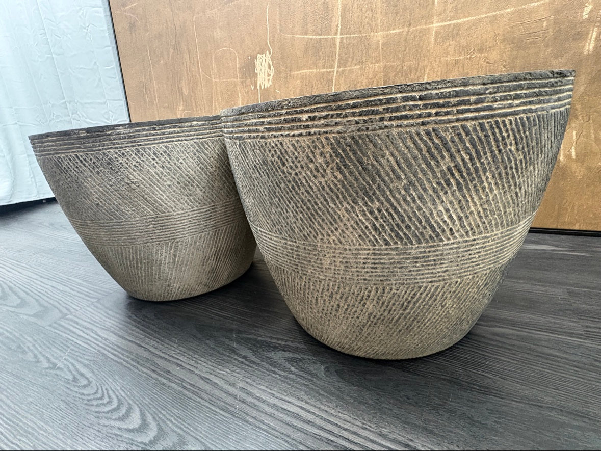 RH Vetro Round Side Table – 21" Diam. × 16"H | Dark Grey | Set of 2 | Pre-Owned