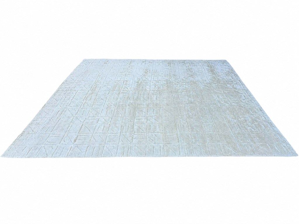 RH Kinari Wool Rug – 10' × 14' Ivory | Wool | Hand-Knotted