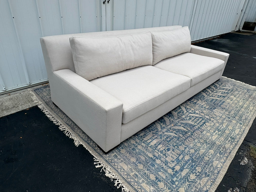 RH Restoration Hardware Parisian Track Arm 2-Cushion Sofa
9' | Luxe 44" Depth | Down-Feather Fill | Holland & Sherry Wool Twill | Dove