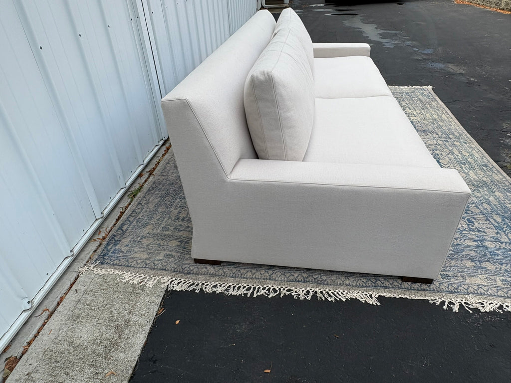 RH Restoration Hardware Parisian Track Arm 2-Cushion Sofa
9' | Luxe 44" Depth | Down-Feather Fill | Holland & Sherry Wool Twill | Dove