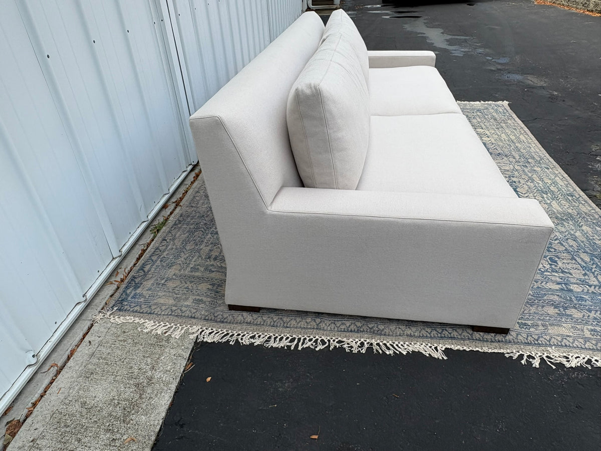 RH Restoration Hardware Parisian Track Arm 2-Cushion Sofa
9' | Luxe 44" Depth | Down-Feather Fill | Holland & Sherry Wool Twill | Dove