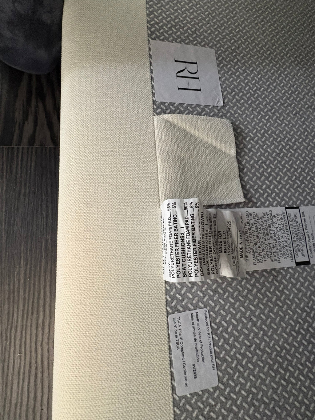 RH Bella 2-Cushion Sofa – 9' Classic Depth - Performance Linen Weave | Natural | Made in Italy