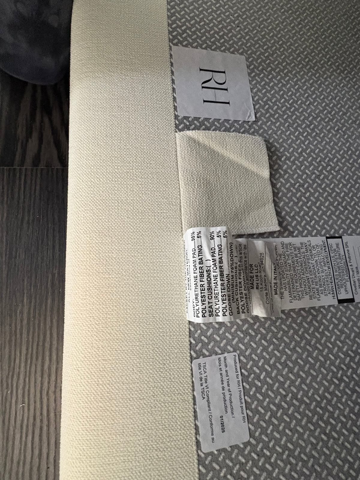 RH Bella 2-Cushion Sofa – 9' Classic Depth - Performance Linen Weave | Natural | Made in Italy