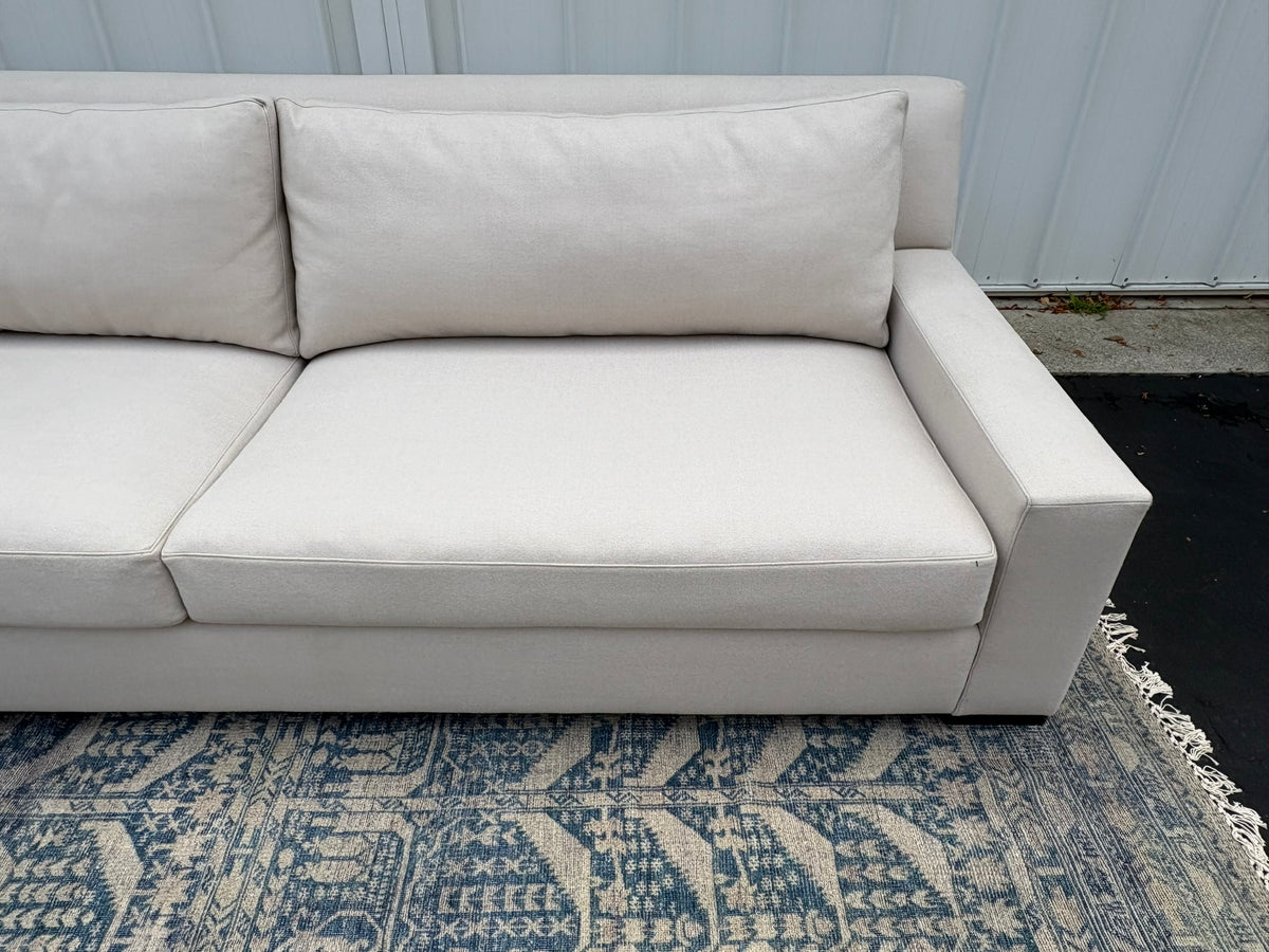 RH Restoration Hardware Parisian Track Arm 2-Cushion Sofa
9' | Luxe 44" Depth | Down-Feather Fill | Holland & Sherry Wool Twill | Dove