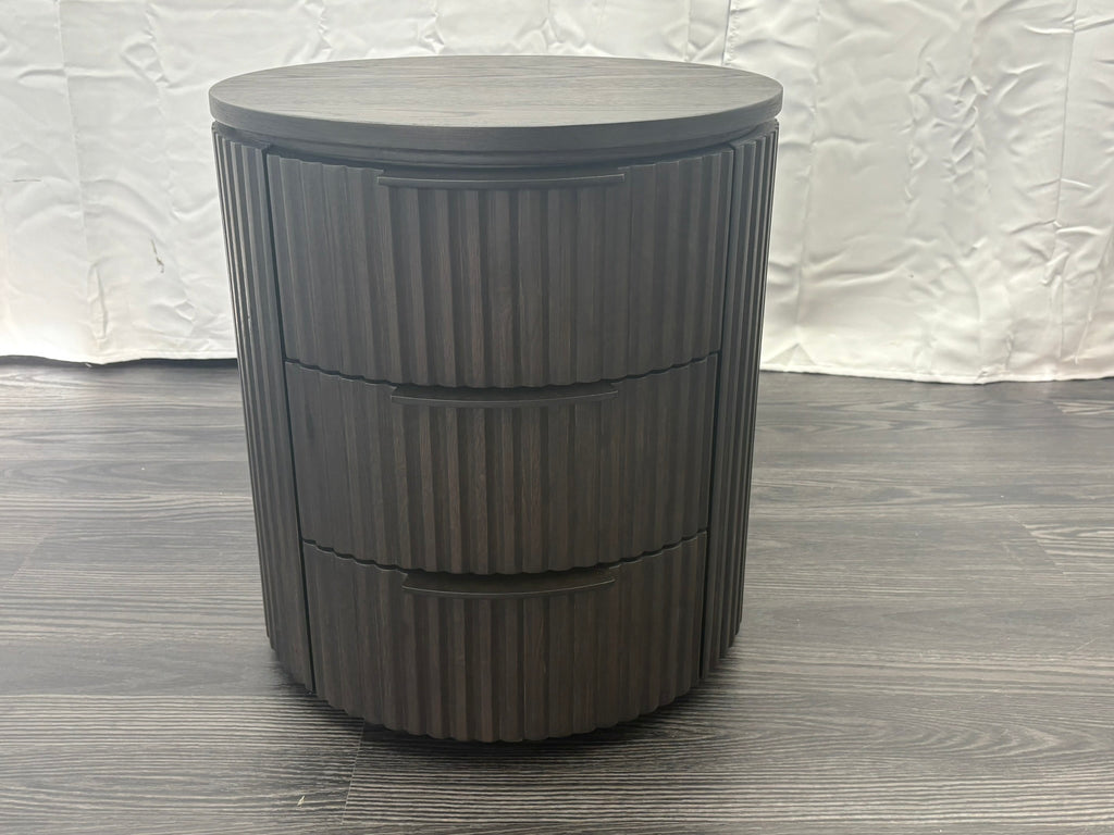 RH Byron Closed Bedside Table – 20"
