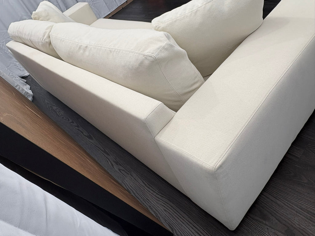 RH Bella 2-Cushion Sofa – 9' Classic Depth - Performance Linen Weave | Natural | Made in Italy