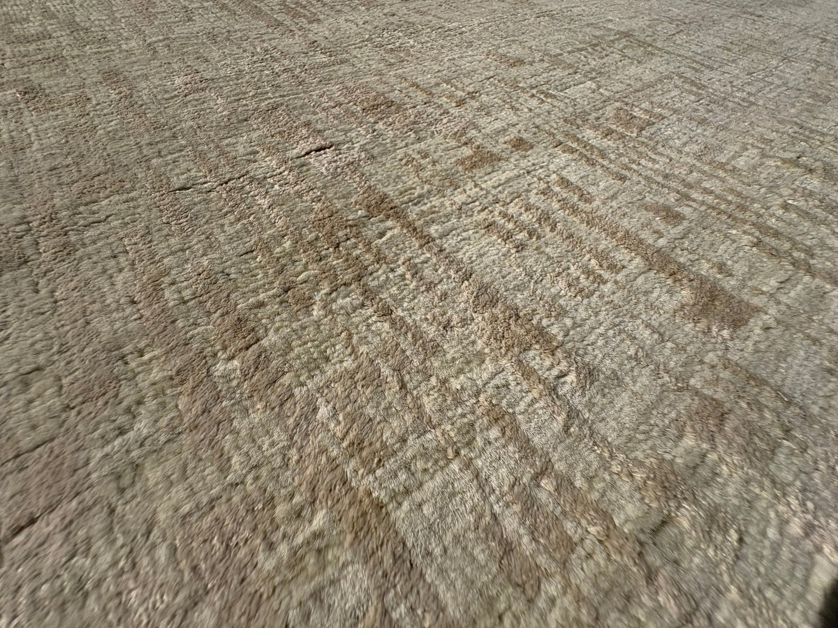 RH Matrice Wool & Silk Rug – 10' × 14' Ivory | Hand-Knotted Wool & Silk