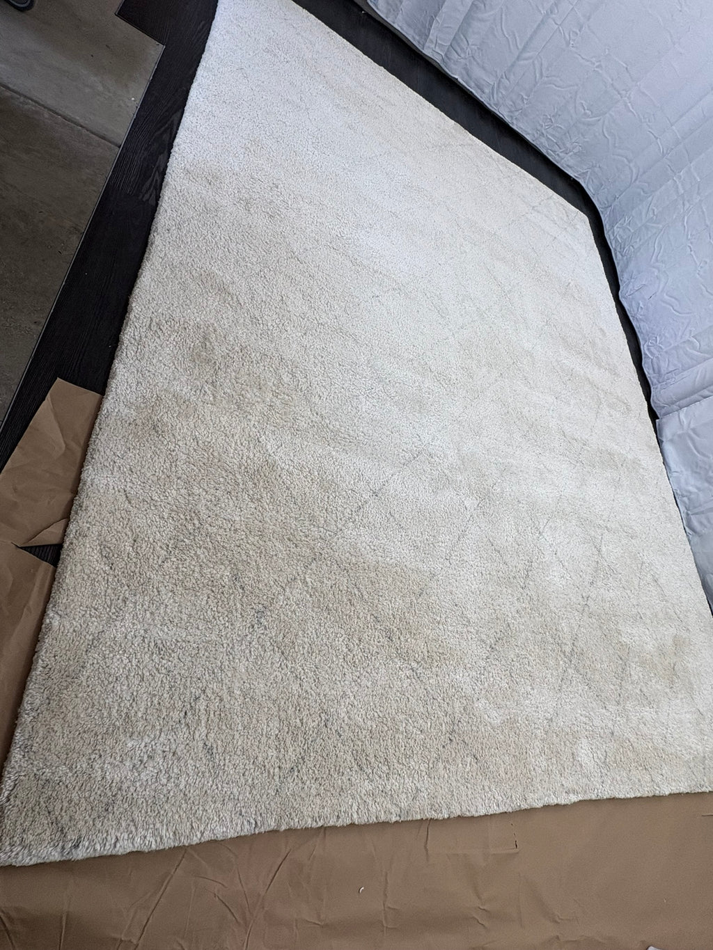 RH Iman Diamond Wool Rug 9x12 - Ivory/Silver