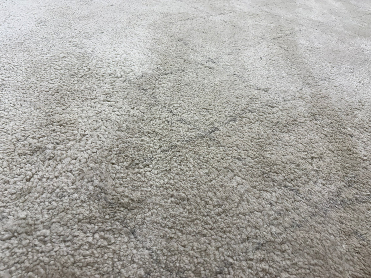 RH Iman Diamond Wool Rug 9x12 - Ivory/Silver