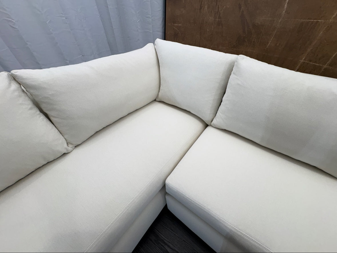 RH Belgian Classic Slope Arm Left-Arm Bench-Cushion L-Sectional
