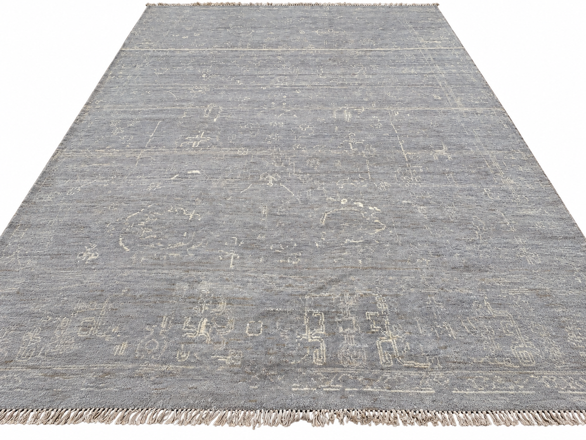 RH Montero Wool Rug – 10' × 14' 100% Hand-Spun Wool | Hand-Knotted