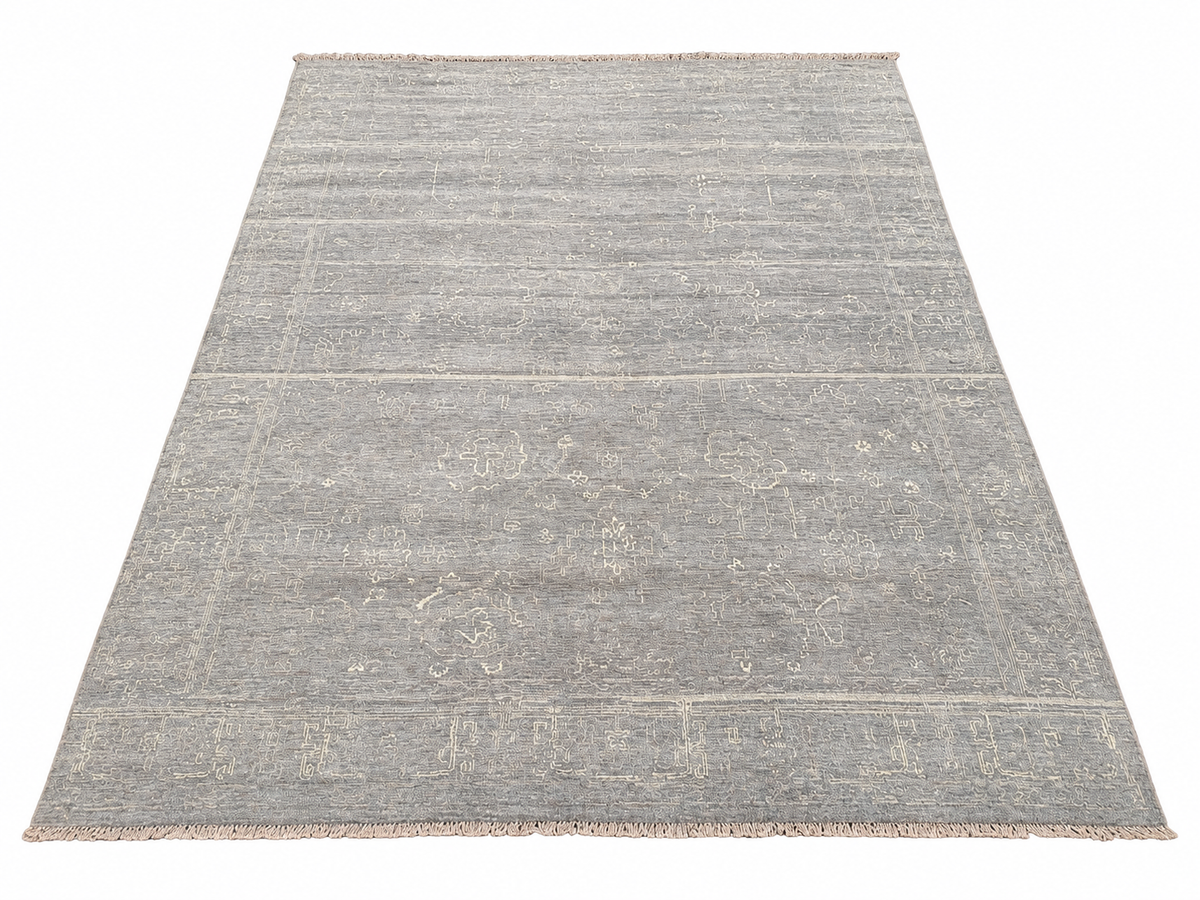 RH Montero Wool Rug – 10' × 14' 100% Hand-Spun Wool | Hand-Knotted