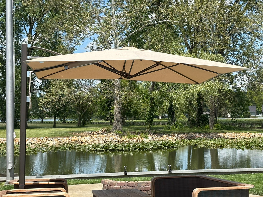 TUUCI® Ocean Master Cantilever Umbrella – 10' Square
Bronze | Marine-Grade Canvas | 600 LB Freestanding Base