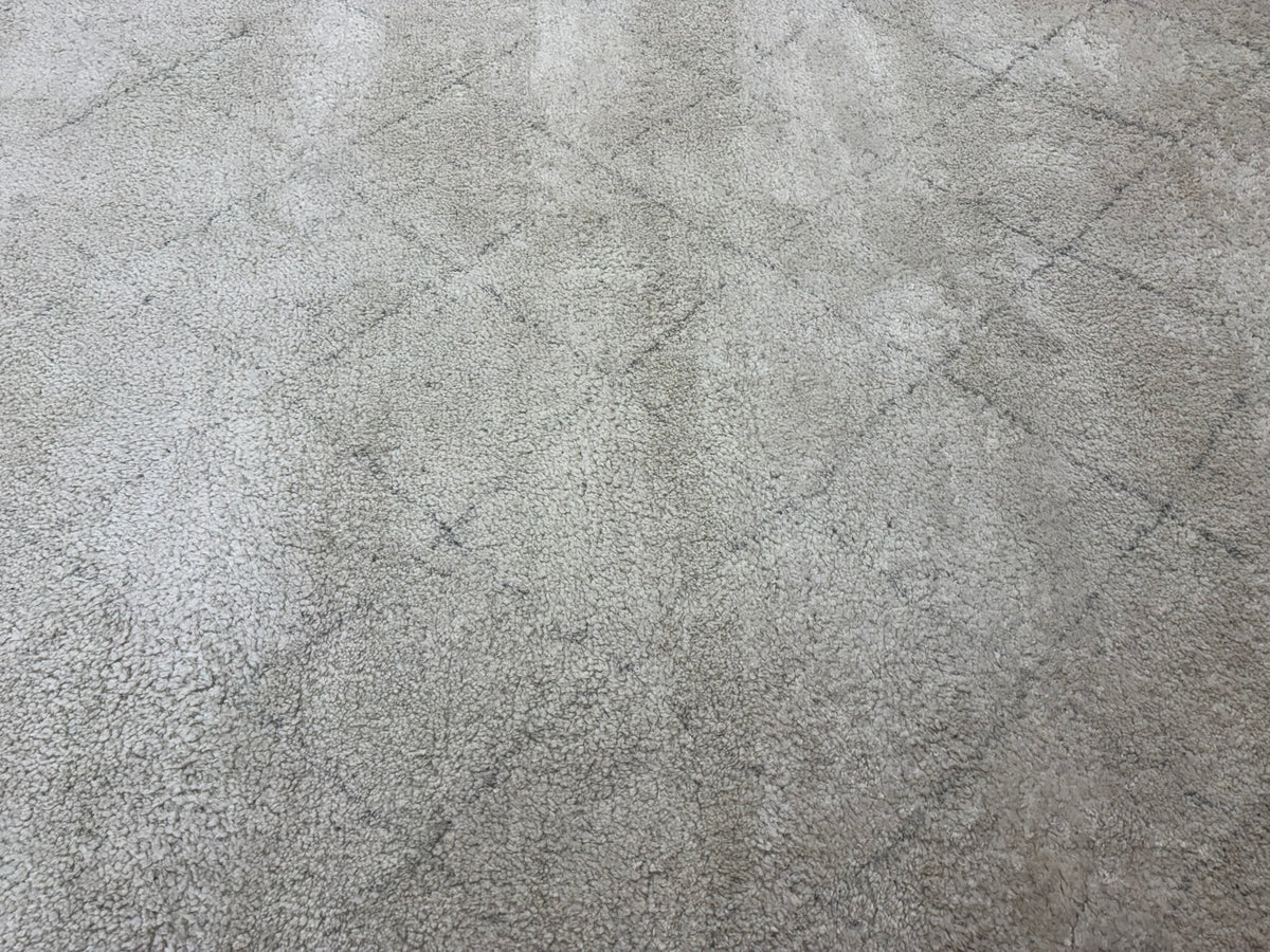 RH Iman Diamond Wool Rug 9x12 - Ivory/Silver